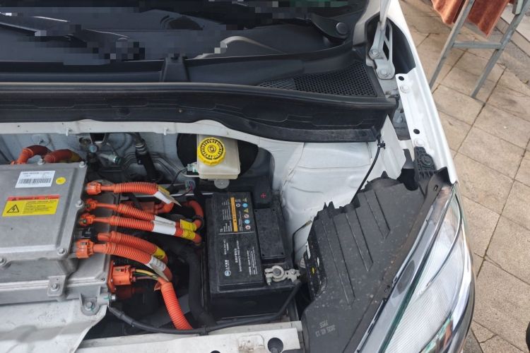 Used Roewe Clever 2022 311km QiQi BoBo Edition Engine Bay Left