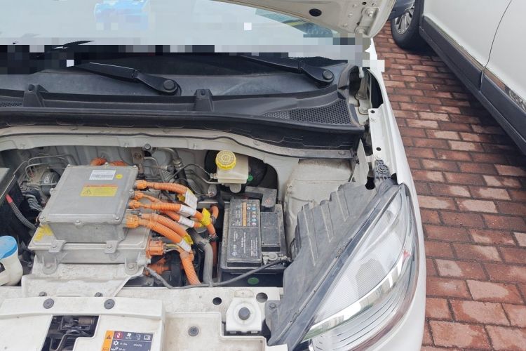 Used Roewe Clever 2022 311km QiQi BoBo Edition Engine Bay Left