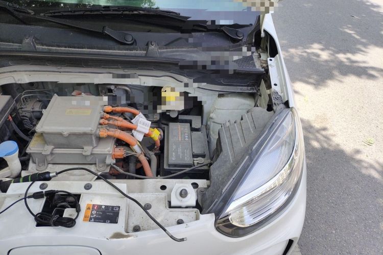 Used Roewe Clever 2022 311km QiQi BoBo Edition Engine Bay Left