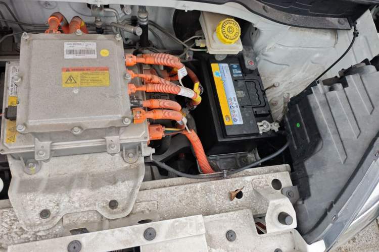 Used Roewe Clever 2022 311km QiQi BoBo Edition Engine Bay Left