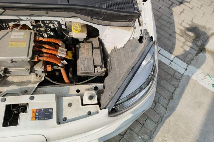 Used Roewe Clever 2022 311km QiQi BoBo Edition Engine Bay Left