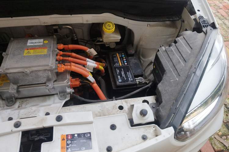 Used Roewe Clever 2022 311km QiQi BoBo Edition Engine Bay Left