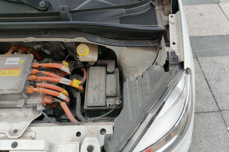 Used Roewe Clever 2022 311km QiQi BoBo Edition Engine Bay Left