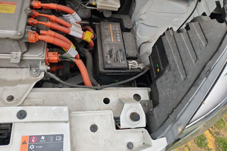 Used Roewe Clever 2022 311km QiQi BoBo Edition Engine Bay Left