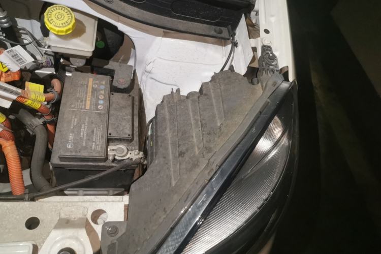 Used Roewe Clever 2022 311km QiQi BoBo Edition Engine Bay Left