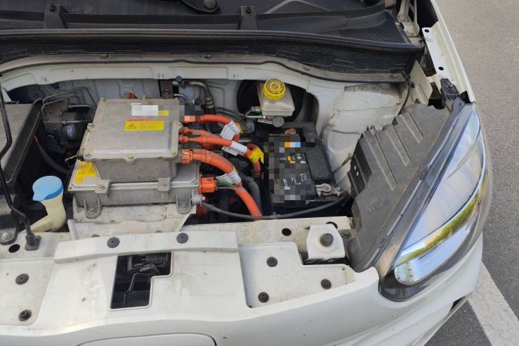 Used Roewe Clever 2022 311km QiQi BoBo Edition Engine Bay Left