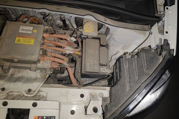 Used Roewe Clever 2022 311km QiQi BoBo Edition Engine Bay Left