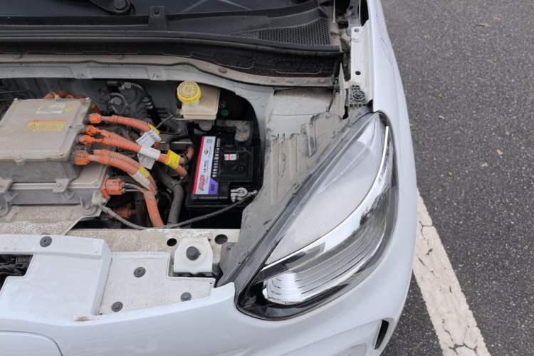 Used Roewe Clever 2022 311km QiQi BoBo Edition Engine Bay Left