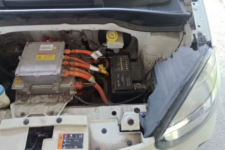Used Roewe Clever 2022 311km QiQi BoBo Edition Engine Bay Left