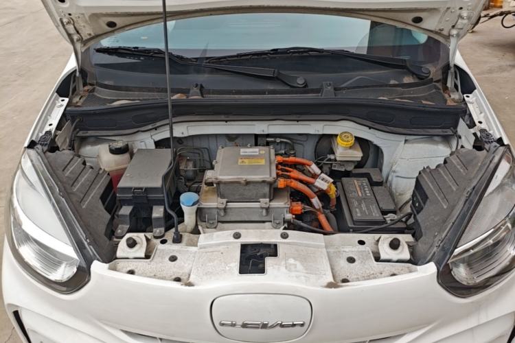 Used Roewe Clever 2022 311km QiQi BoBo Edition Engine Bay