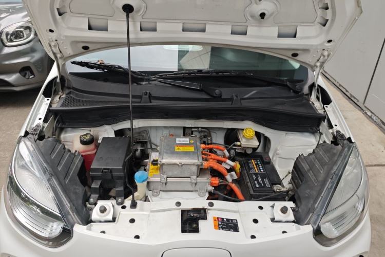 Used Roewe Clever 2022 311km QiQi BoBo Edition Engine Bay