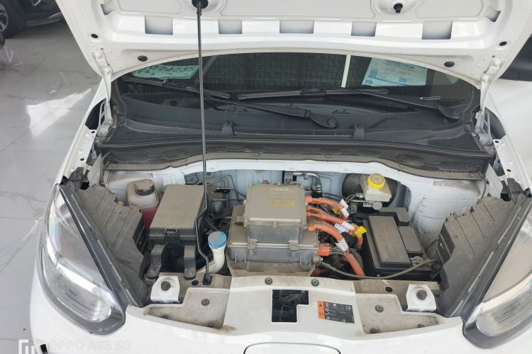 Used Roewe Clever 2022 311km QiQi BoBo Edition Engine Bay