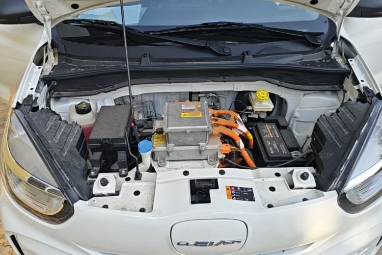Used Roewe Clever 2022 311km QiQi BoBo Edition Engine Bay