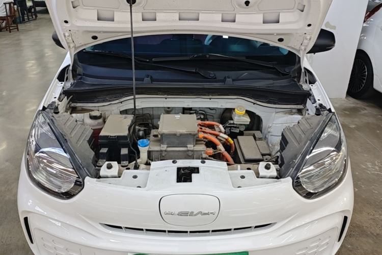 Used Roewe Clever 2022 311km QiQi BoBo Edition Engine Bay