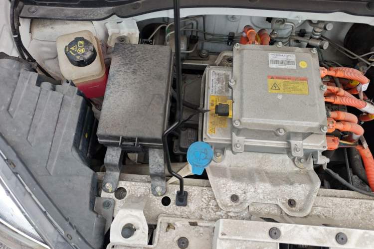 Used Roewe Clever 2022 311km QiQi BoBo Edition Engine Bay Right