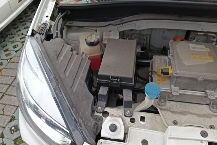 Used Roewe Clever 2022 311km QiQi BoBo Edition Engine Bay Right