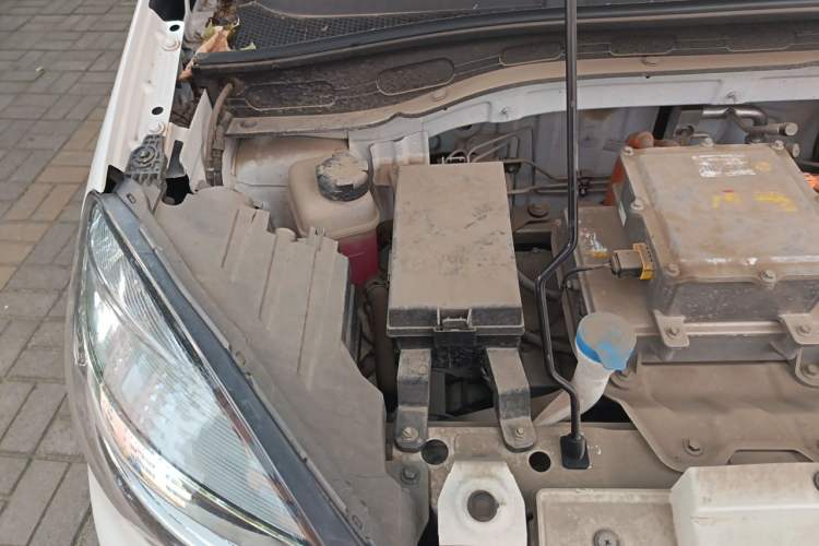 Used Roewe Clever 2022 311km QiQi BoBo Edition Engine Bay Right