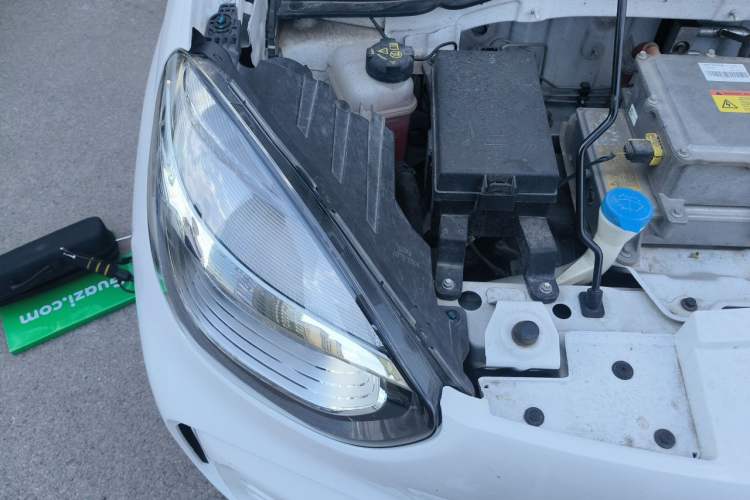 Used Roewe Clever 2022 311km QiQi BoBo Edition Engine Bay Right