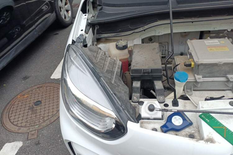 Used Roewe Clever 2022 311km QiQi BoBo Edition Engine Bay Right