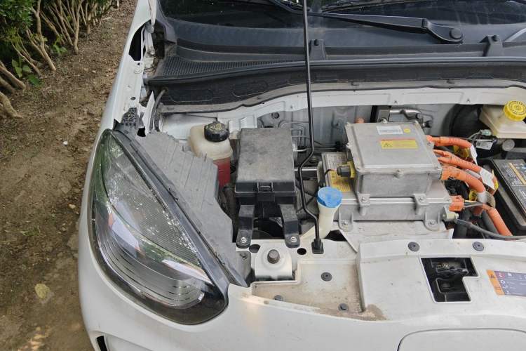 Used Roewe Clever 2022 311km QiQi BoBo Edition Engine Bay Right