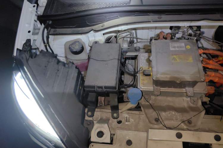 Used Roewe Clever 2022 311km QiQi BoBo Edition Engine Bay Right