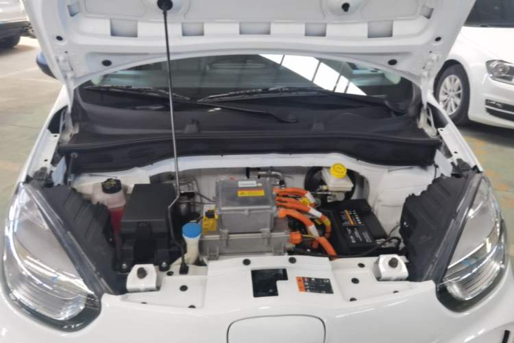 Used Roewe Clever 2022 311km QiQi BoBo Edition Engine Bay