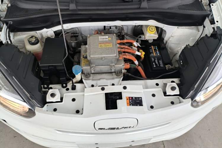 Used Roewe Clever 2022 311km QiQi BoBo Edition Engine Bay