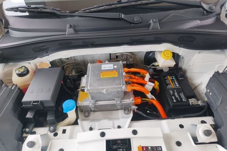 Used Roewe Clever 2022 311km QiQi BoBo Edition Engine Bay