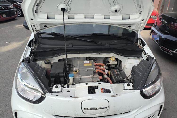 Used Roewe Clever 2022 311km QiQi BoBo Edition Engine Bay
