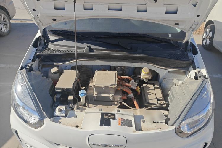 Used Roewe Clever 2022 311km QiQi BoBo Edition Engine Bay