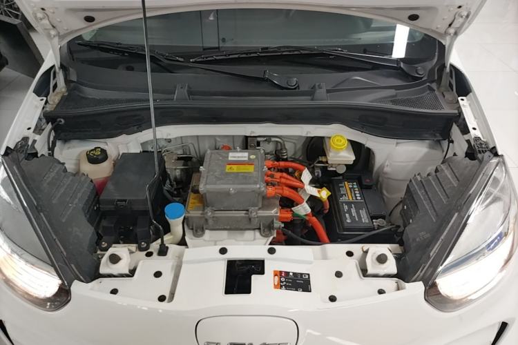 Used Roewe Clever 2022 311km QiQi BoBo Edition Engine Bay