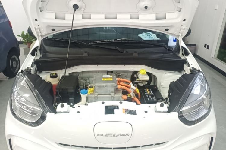 Used Roewe Clever 2022 311km QiQi BoBo Edition Engine Bay