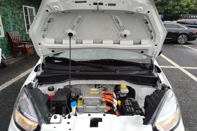 Used Roewe Clever 2022 311km QiQi BoBo Edition Engine Bay