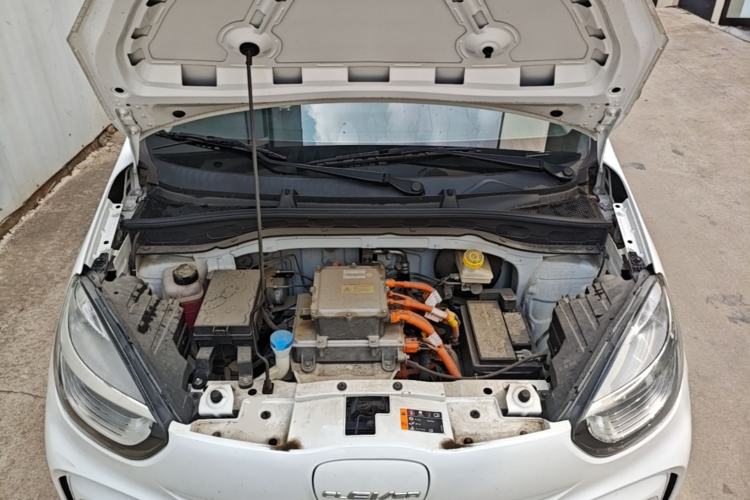 Used Roewe Clever 2022 311km QiQi BoBo Edition Engine Bay