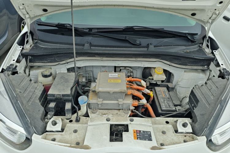 Used Roewe Clever 2022 311km QiQi BoBo Edition Engine Bay