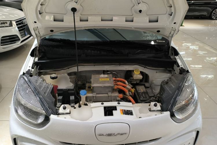 Used Roewe Clever 2022 311km QiQi BoBo Edition Engine Bay