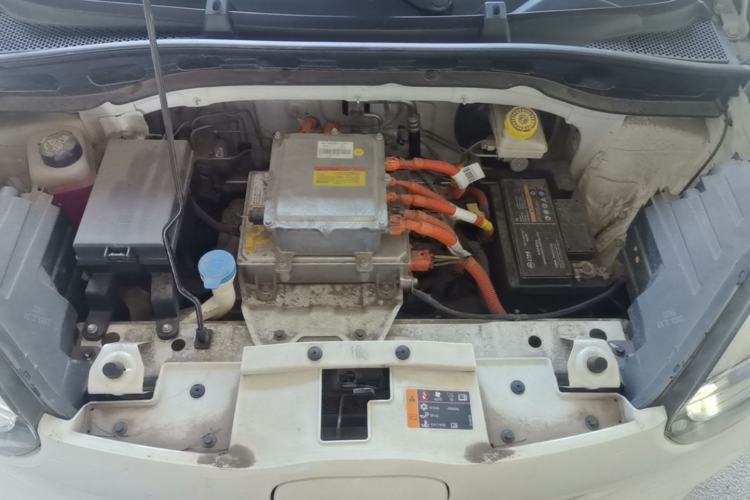 Used Roewe Clever 2022 311km QiQi BoBo Edition Engine Bay