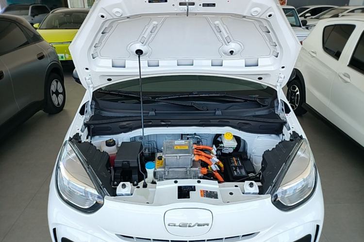 Used Roewe Clever 2022 311km QiQi BoBo Edition Engine Bay