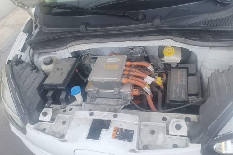 Used Roewe Clever 2022 311km QiQi BoBo Edition Engine Bay