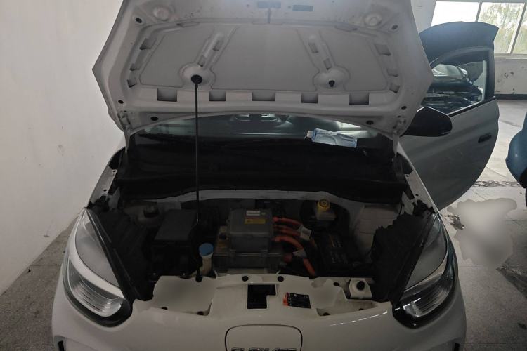 Used Roewe Clever 2022 311km QiQi BoBo Edition Engine Bay