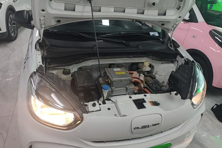 Used Roewe Clever 2022 311km QiQi BoBo Edition Engine Bay