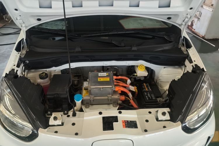 Used Roewe Clever 2022 311km QiQi BoBo Edition Engine Bay