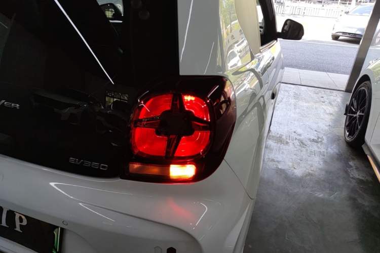 Used Roewe Clever 2022 311km QiQi BoBo Edition Exterior 3