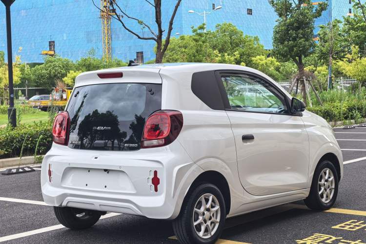 Used Roewe Clever 2022 311km QiQi BoBo Edition Exterior 3