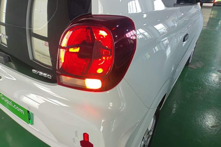 Used Roewe Clever 2022 311km QiQi BoBo Edition Exterior 3