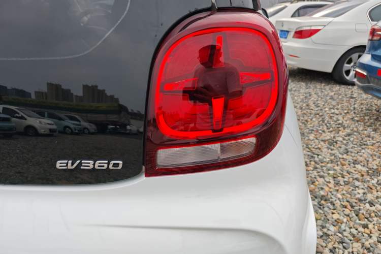 Used Roewe Clever 2022 311km QiQi BoBo Edition Exterior 3