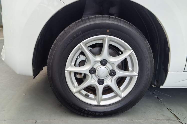 Used Roewe Clever 2022 311km QiQi BoBo Edition Exterior 4
