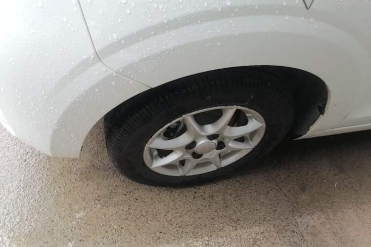 Used Roewe Clever 2022 311km QiQi BoBo Edition Exterior 4