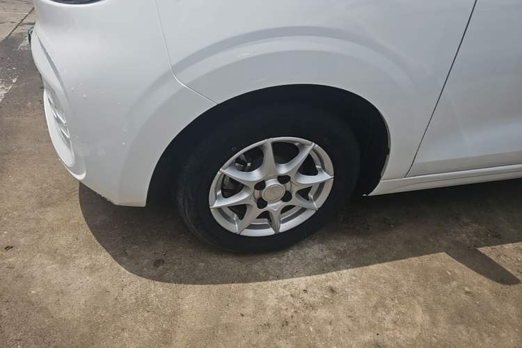 Used Roewe Clever 2022 311km QiQi BoBo Edition Exterior 4