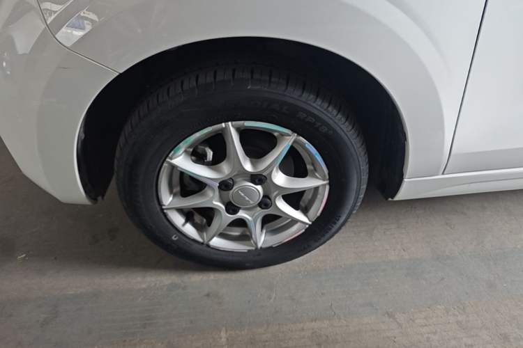 Used Roewe Clever 2022 311km QiQi BoBo Edition Exterior 4